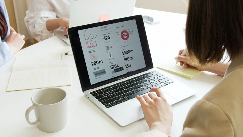 Marketer checking whether a website not on Google has been indexed in search data
