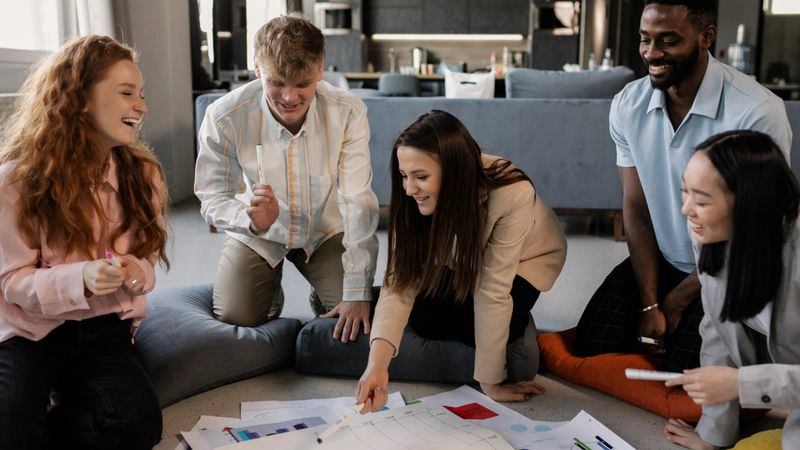 Lean marketing team using SEO content automation software to plan organic growth